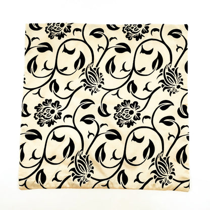 Silkkisekoitetyynynpäälliset 44x44 cm 2 kpl