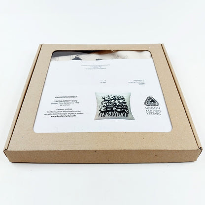 Suomen Käsityön Ystävät Lapin laumat-tyynynpäällinen kirjontatarvikkeet