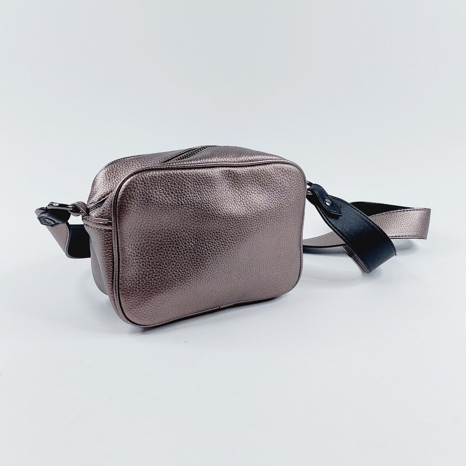 Superdry Delwen Chunky Strap crossbody laukku