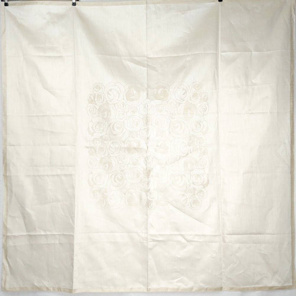 Tampella Sata Ruusua pöytäliina 150x152 cm