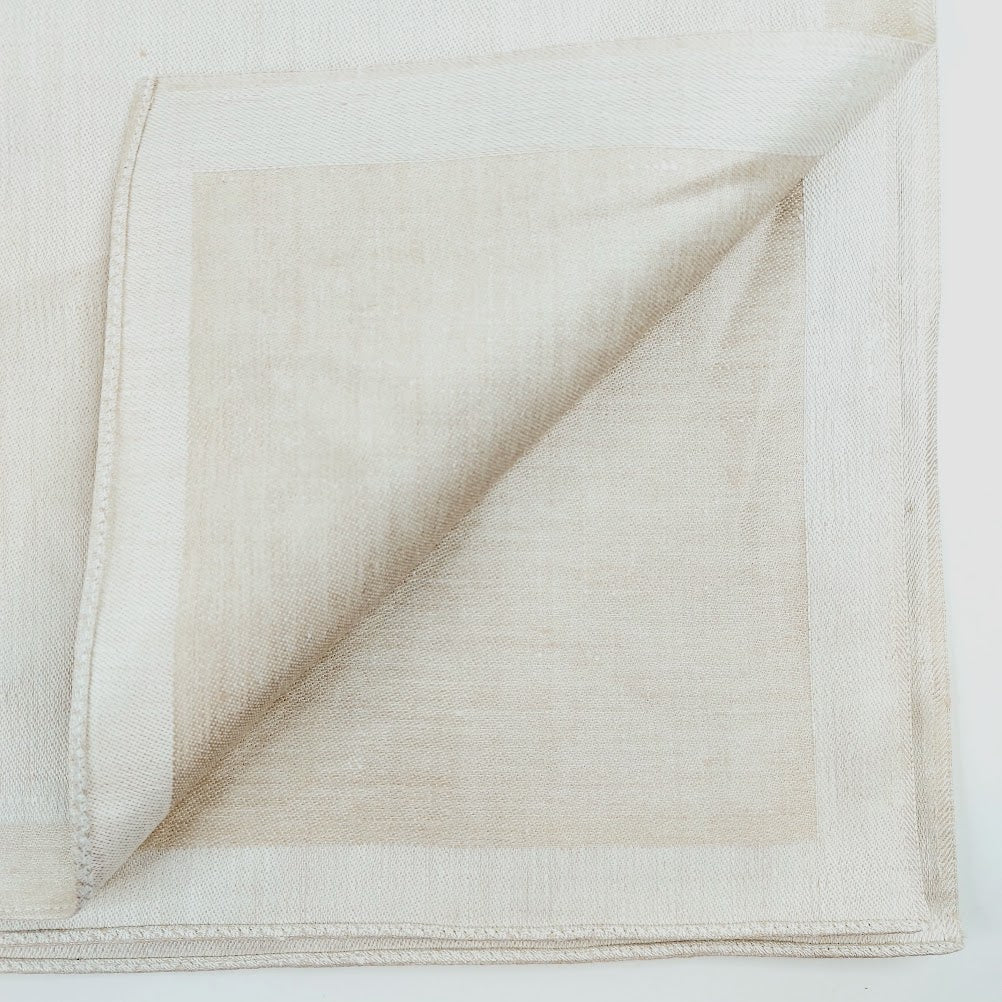 Tampella Sata Ruusua pöytäliina 150x152 cm
