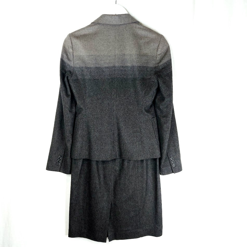 Turnover jakkupuku koko 36