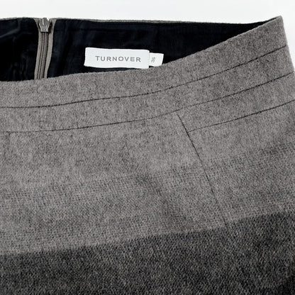 Turnover jakkupuku koko 36