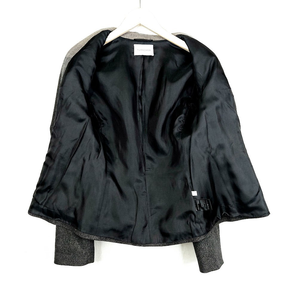 Turnover jakkupuku koko 36