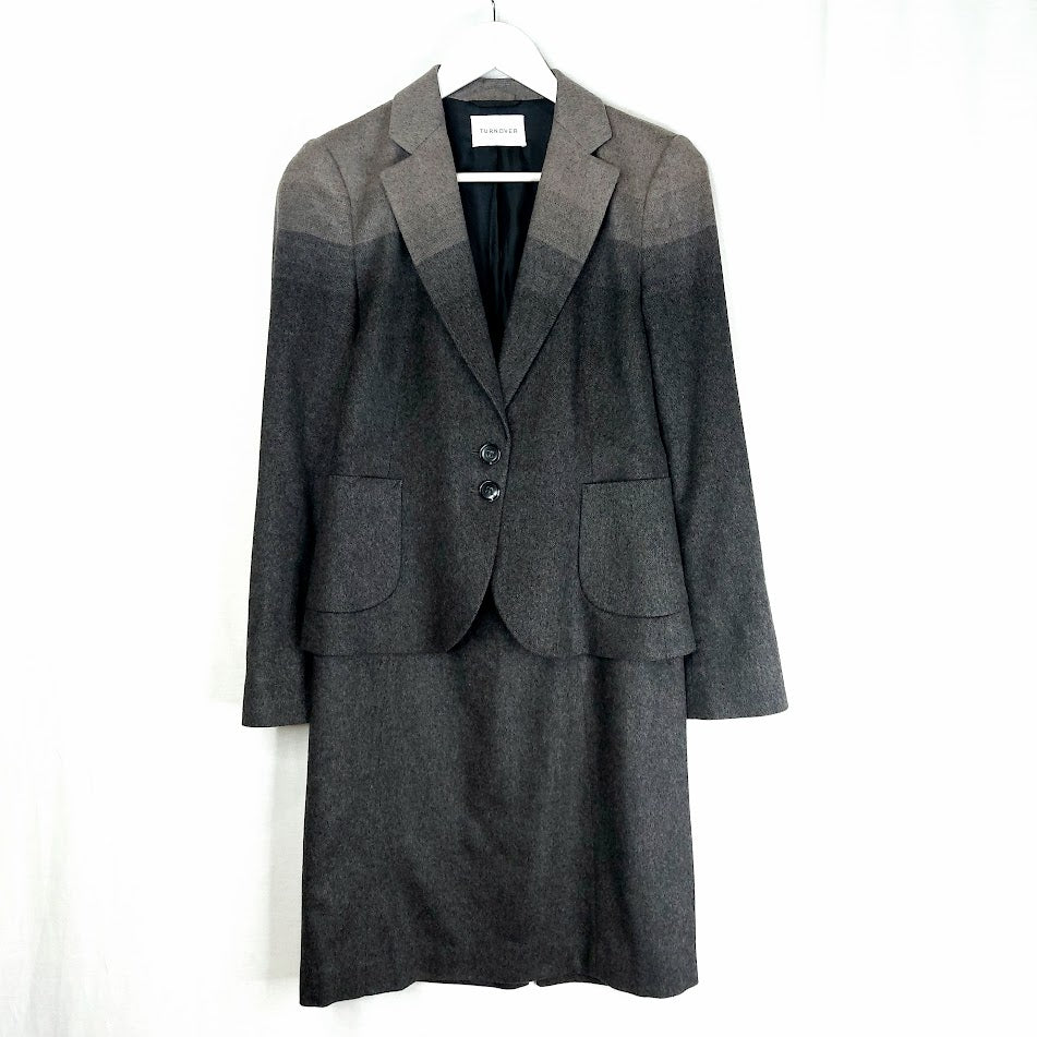 Turnover jakkupuku koko 36