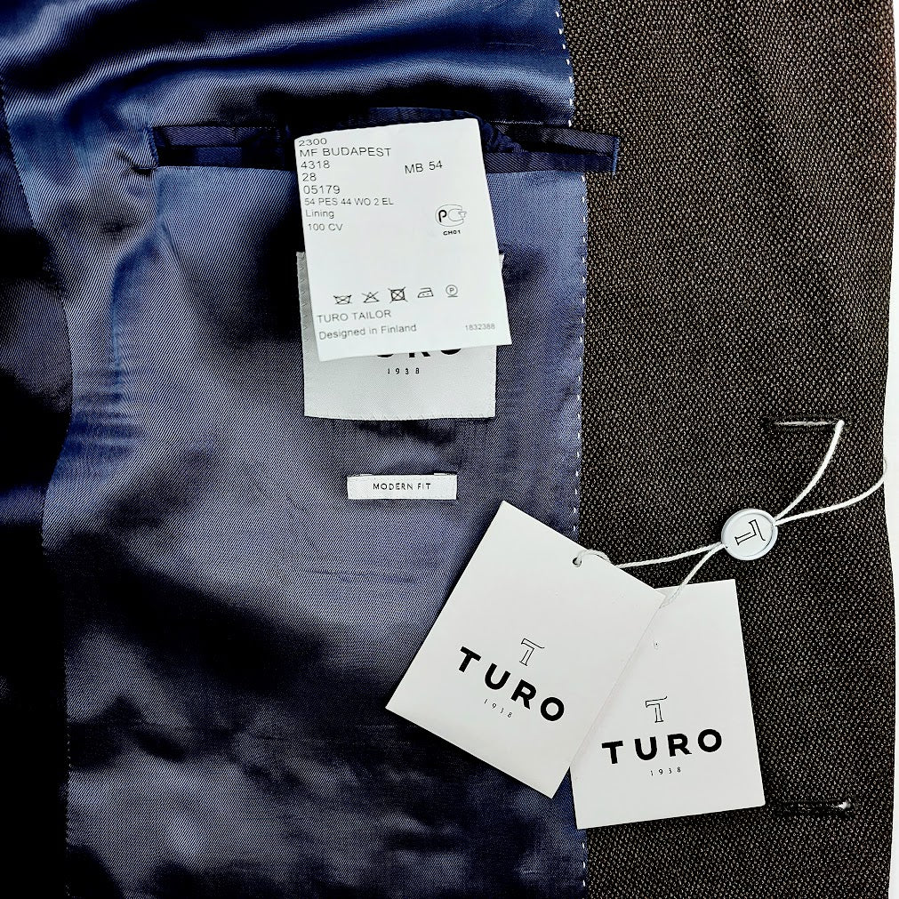 Turo Budapest Modern Fit puku 54