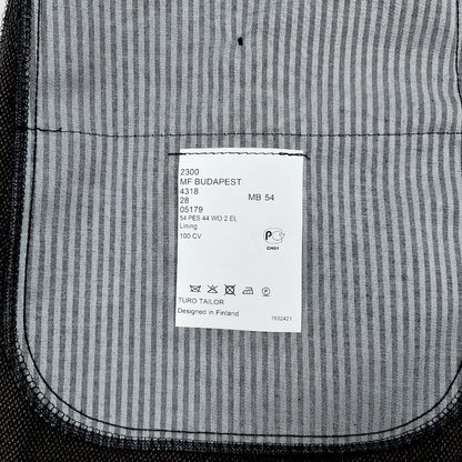 Turo Budapest Modern Fit puku 54