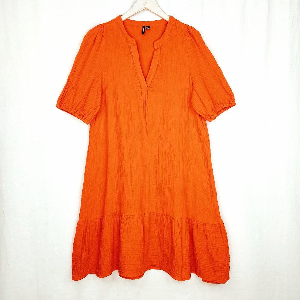 Vero Moda musliinimekko koko L