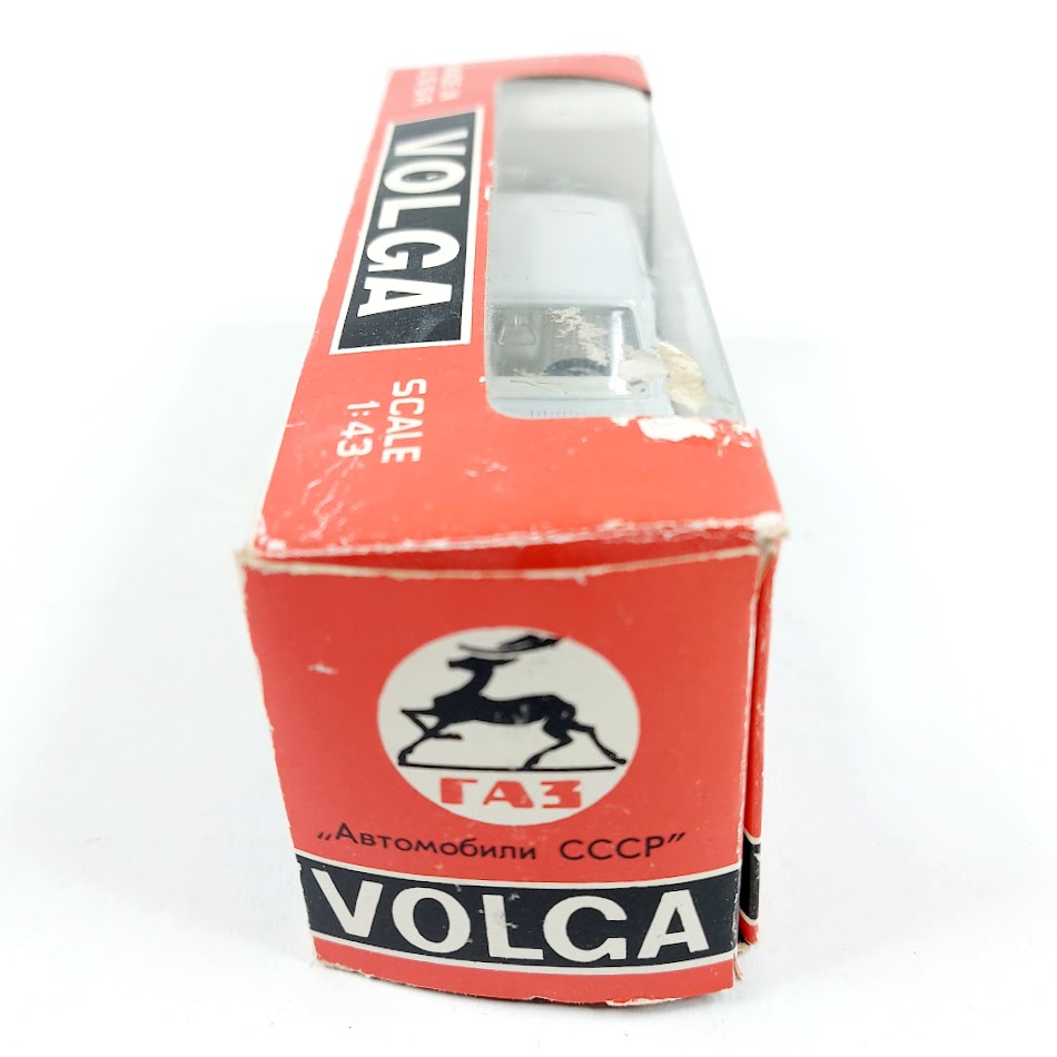 Volga GAZ-3102 pienoismalli