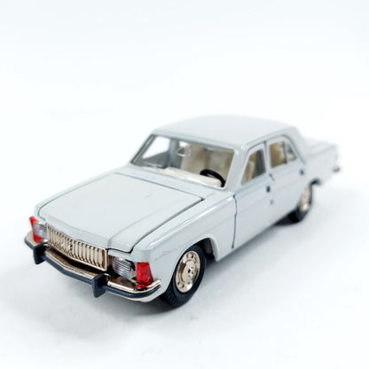 Volga GAZ-3102 pienoismalli