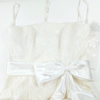 White Rose pitsihääpuku laahuksella koko 46