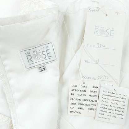 White Rose pitsihääpuku laahuksella koko 46