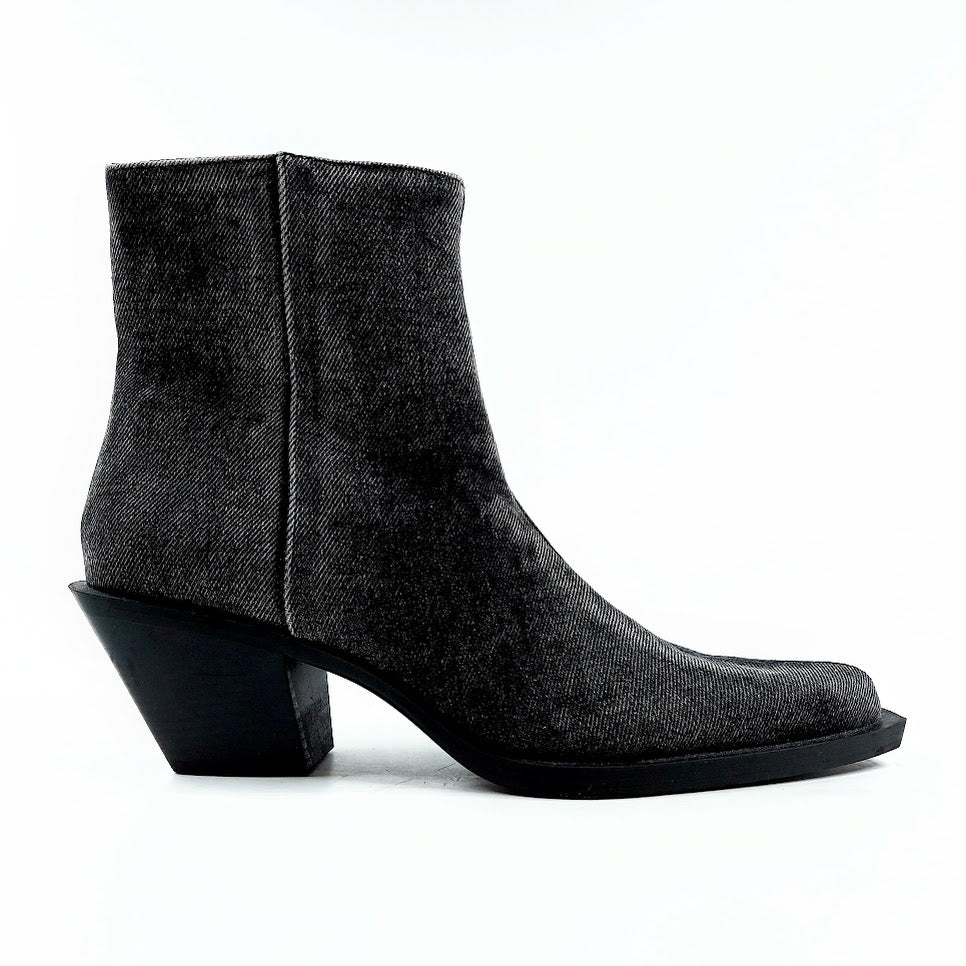 Zara cowboynilkkurit koko 38