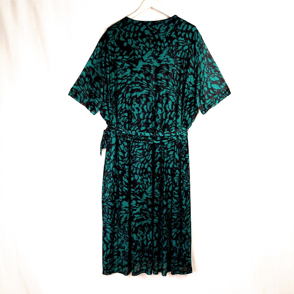 Zizzi Mesh Midi kietaisumekko koko XL