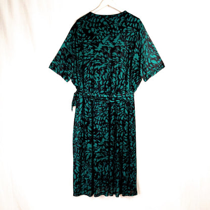 Zizzi Mesh Midi kietaisumekko koko XL