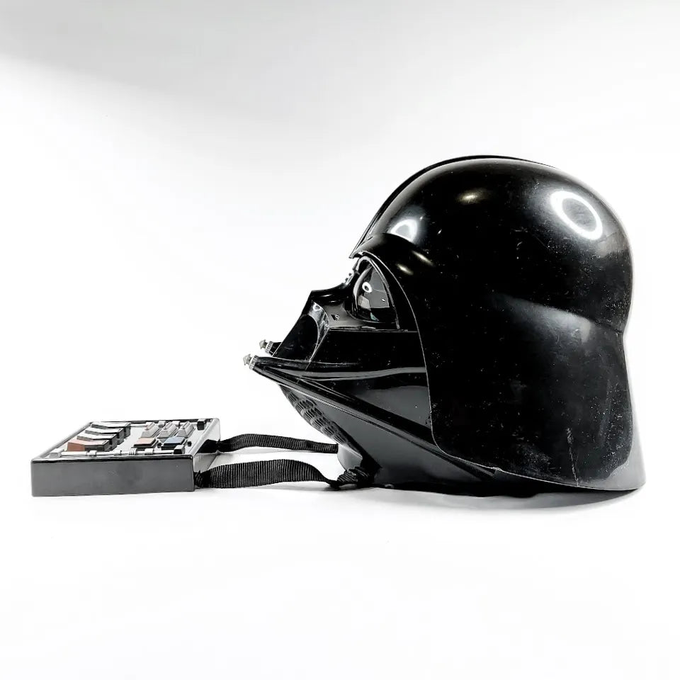 Hasbro Darth Vader puhuva kypärä 2004