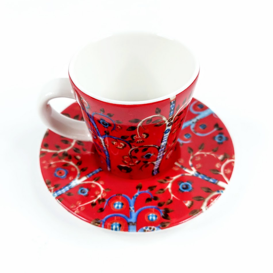 Iittala Taika espressokuppi ja aluslautanen punainen