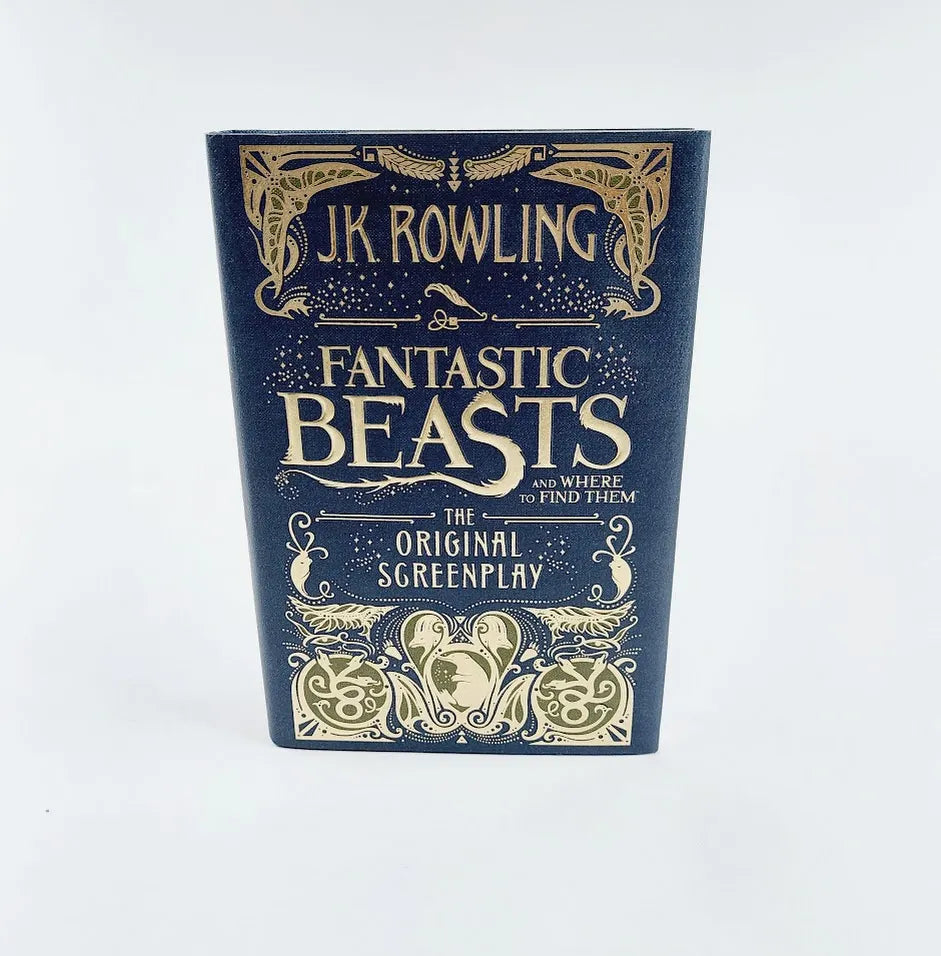 Kirja J.K. Rowling Fantastic beasts and where to find them
