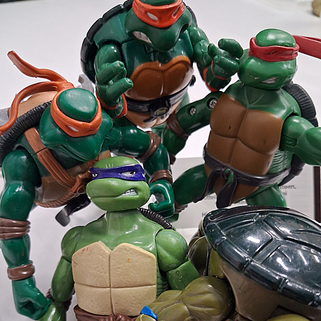 Ninja Turtles -figuureja.