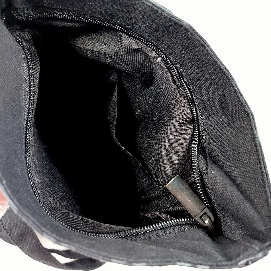 Design Erja Hirvi olkalaukku