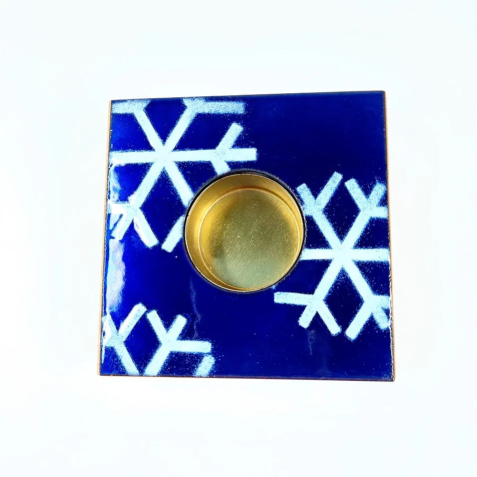 Pauliina Rundgren HandiCrafts Hiutale tuikkualusta